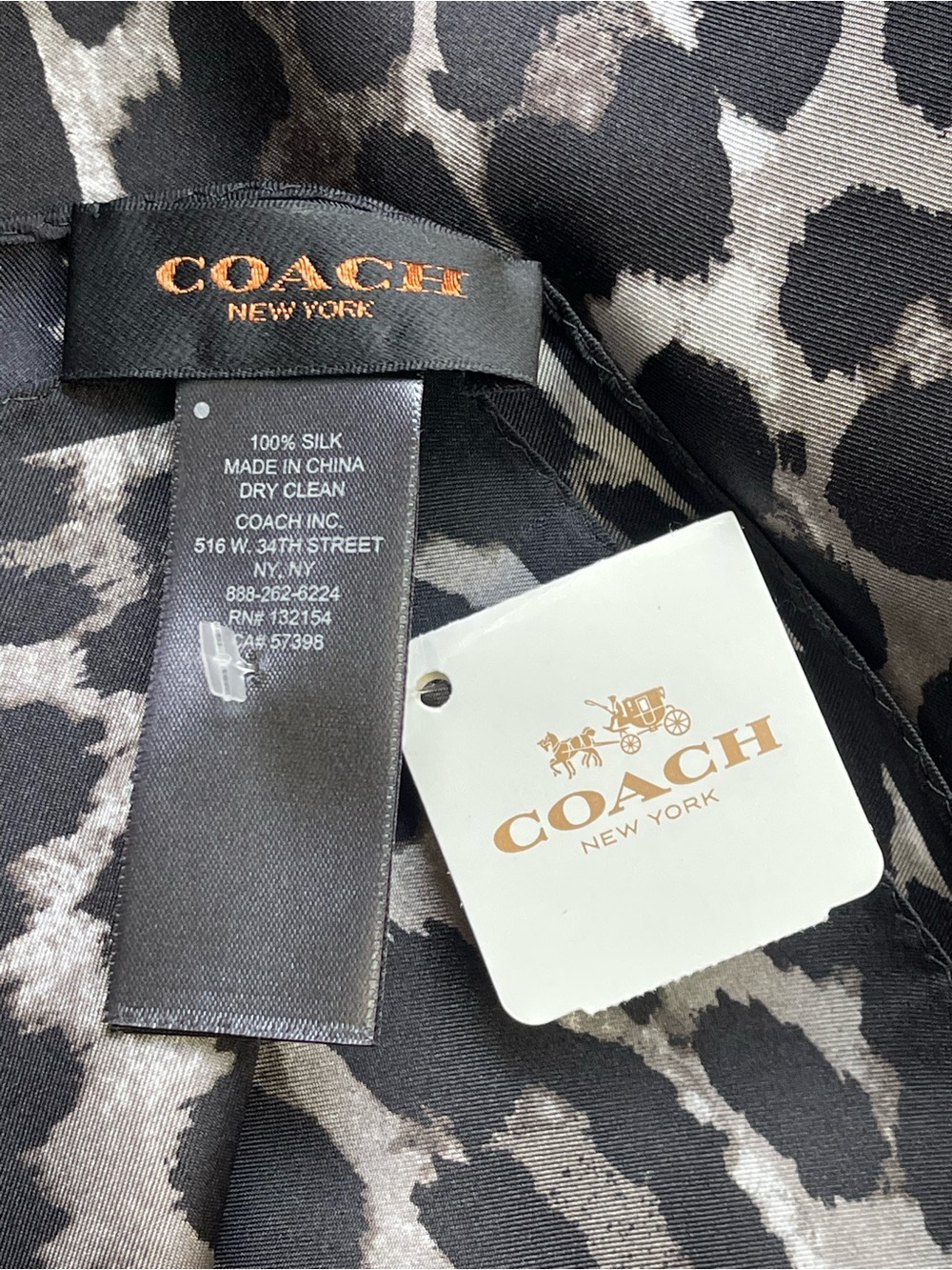 Coach Black & White Leopard Silk Scarf
NWT 36 x36 - Picture 4 of 6